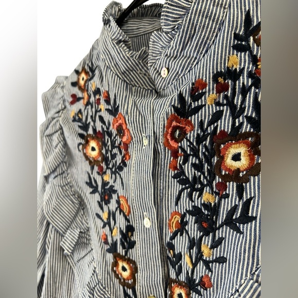 Long sleeve striped embroidered floral ruffled blouse - Picture 4 of 5